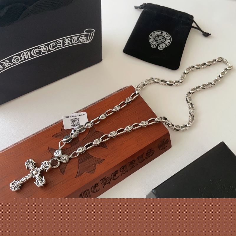 Ch**me He**ts necklaces